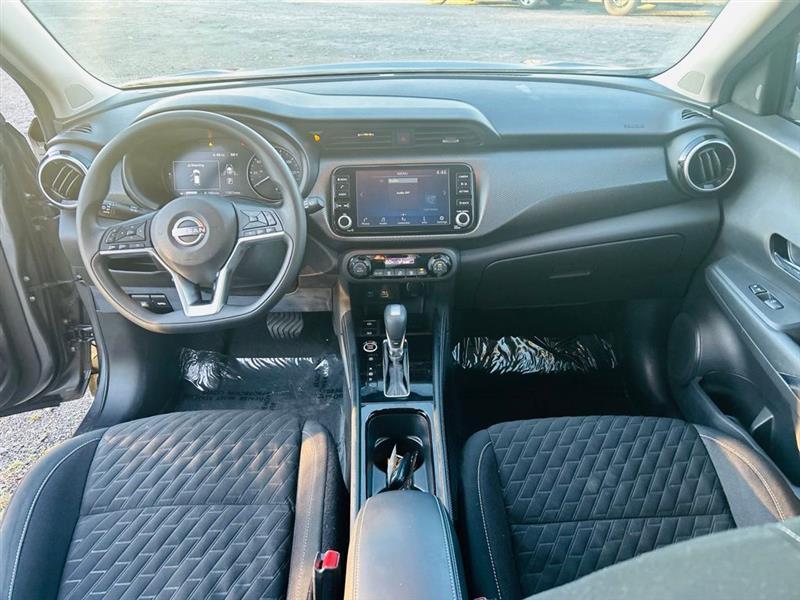 Nissan Kicks SV FWD 2022