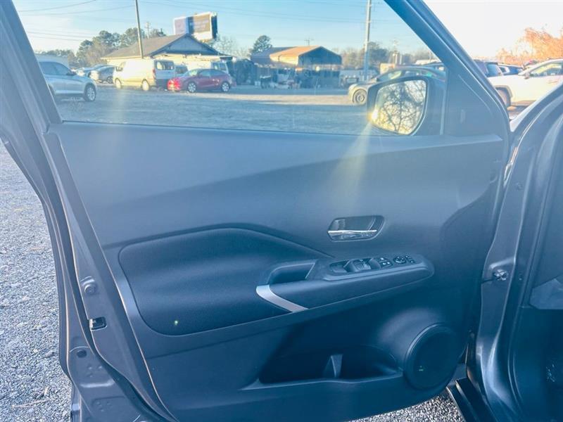 Nissan Kicks SV FWD 2022