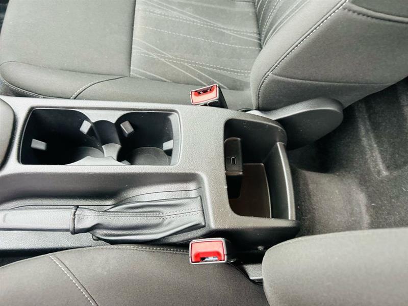 Ford Focus S Sedan 2018