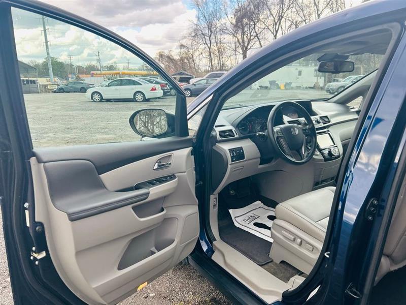 Honda Odyssey 5dr EX-L w/Leather 2015