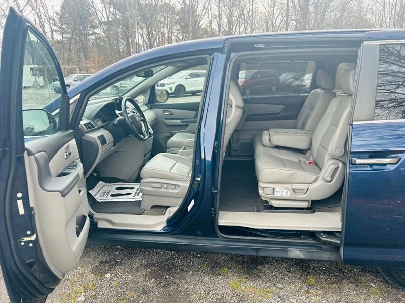 Honda Odyssey 5dr EX-L w/Leather 2015