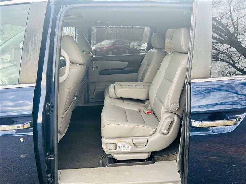 Honda Odyssey 5dr EX-L w/Leather 2015