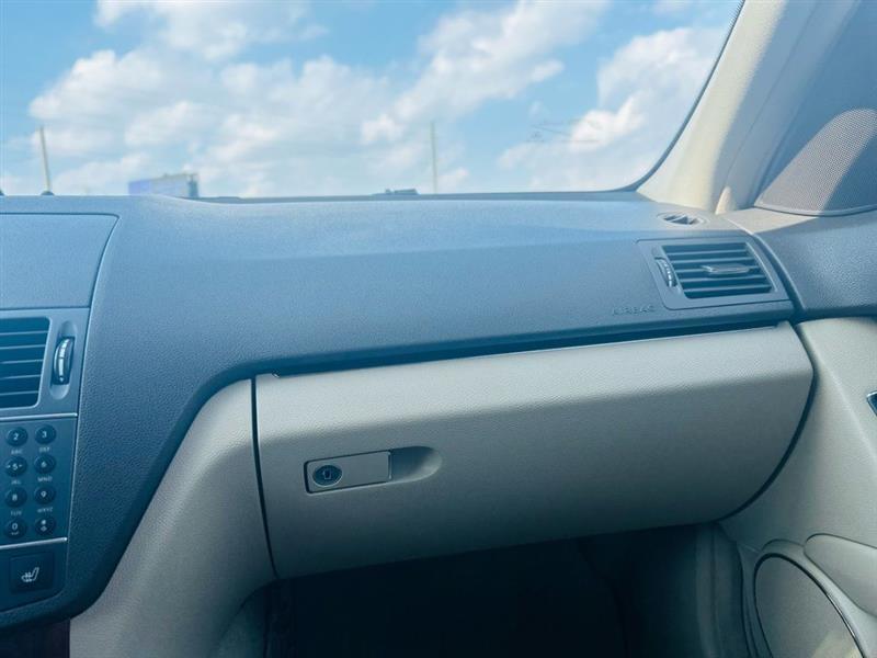 Mercedes-Benz C-Class 4dr Sdn C 300 Sport 4MATIC 2011