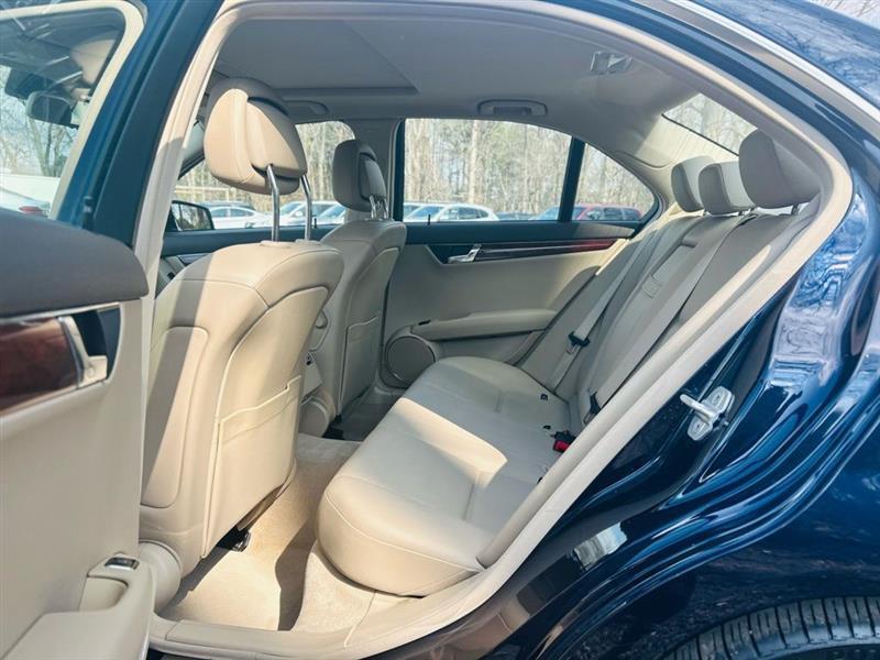 Mercedes-Benz C-Class 4dr Sdn C 300 Sport 4MATIC 2011