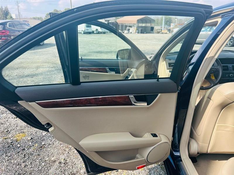 Mercedes-Benz C-Class 4dr Sdn C 300 Sport 4MATIC 2011