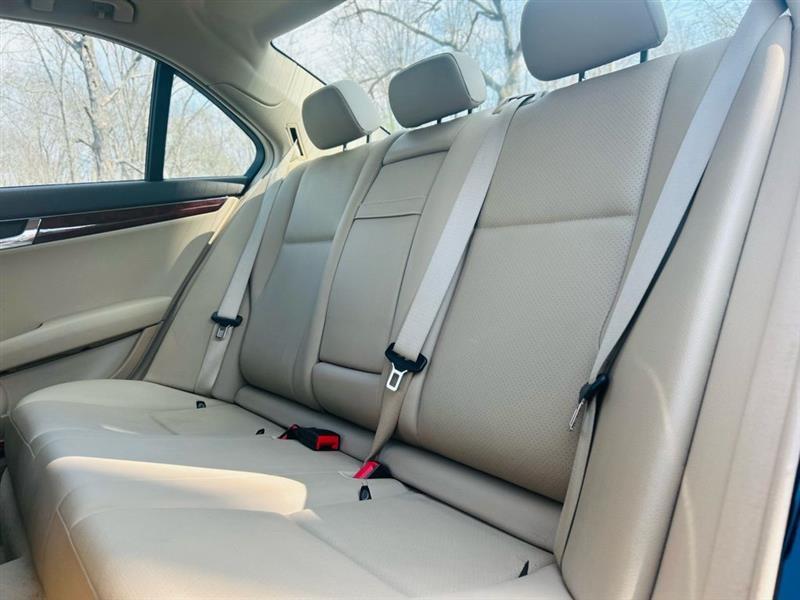 Mercedes-Benz C-Class 4dr Sdn C 300 Sport 4MATIC 2011