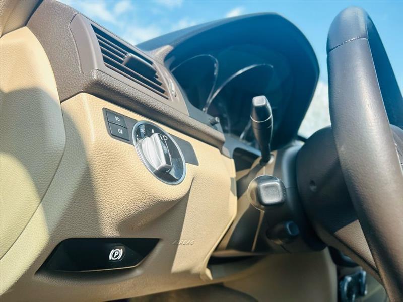 Mercedes-Benz C-Class 4dr Sdn C 300 Sport 4MATIC 2011