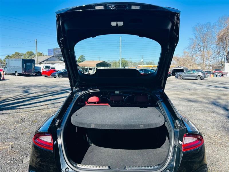 Kia Stinger GT1 RWD 2019