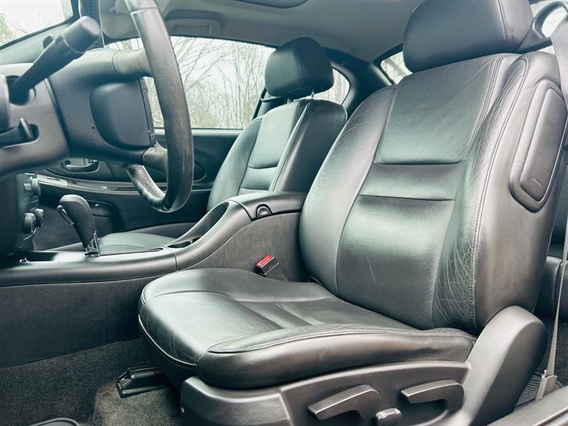 Chevrolet Monte Carlo 2dr Cpe SS 2006