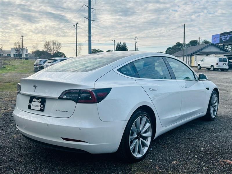 Tesla Model 3 Long Range AWD 2020