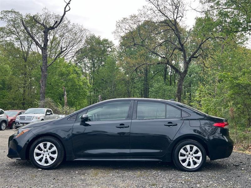 Toyota Corolla LE CVT (Natl) 2021