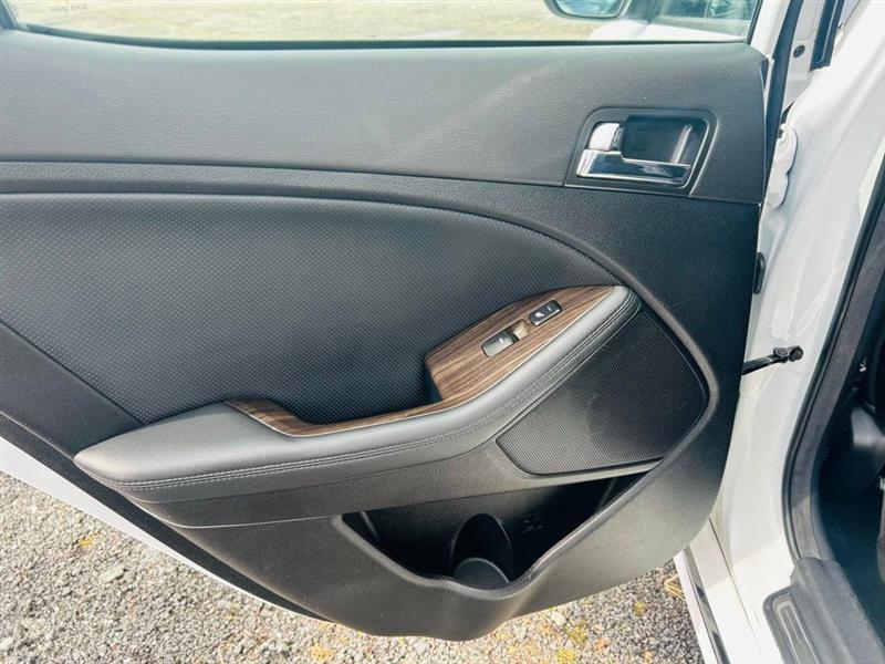 Kia Optima 4dr Sdn SX w/Limited Pkg 2013