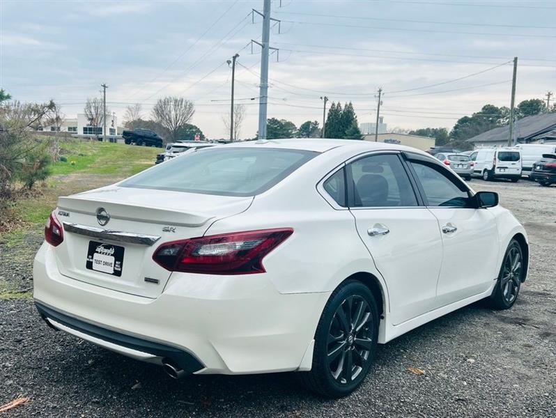 Nissan Altima 2.5 SR Sedan 2018