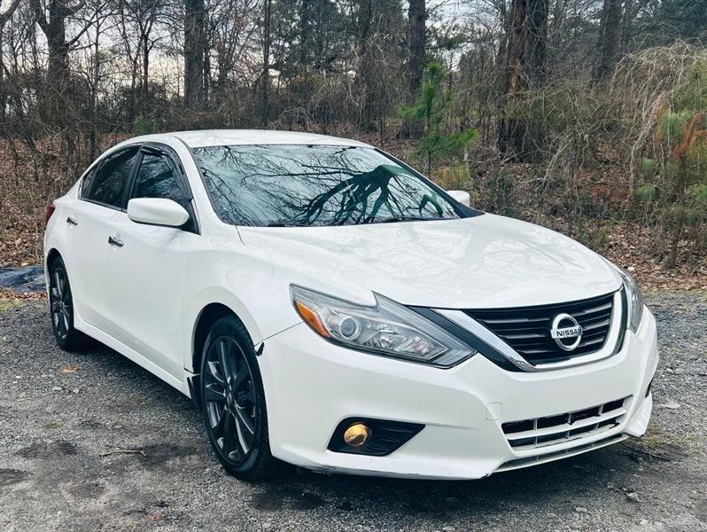 Nissan Altima 2.5 SR Sedan 2018