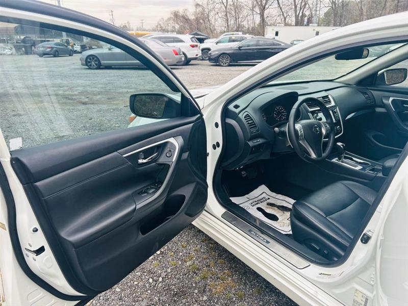 Nissan Altima 2.5 SR Sedan 2018