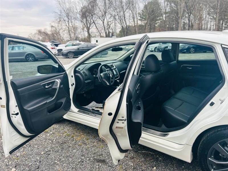 Nissan Altima 2.5 SR Sedan 2018