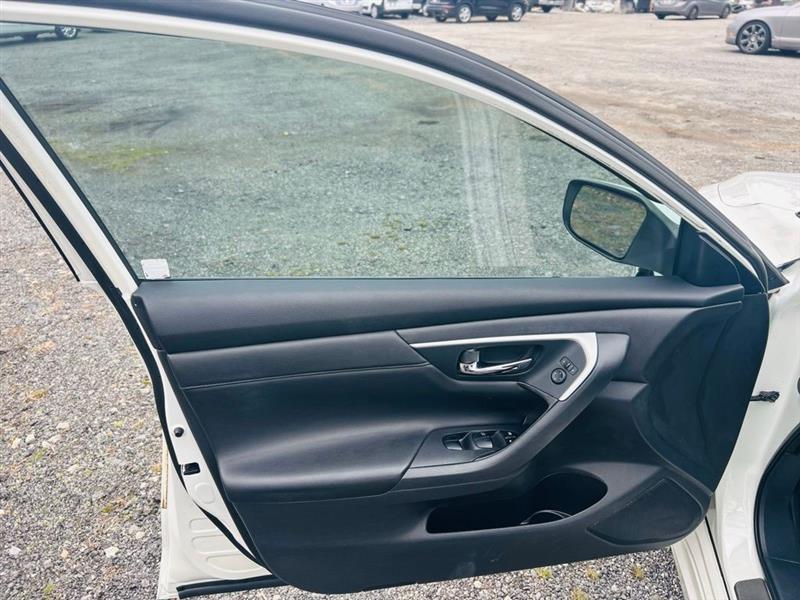 Nissan Altima 2.5 SR Sedan 2018