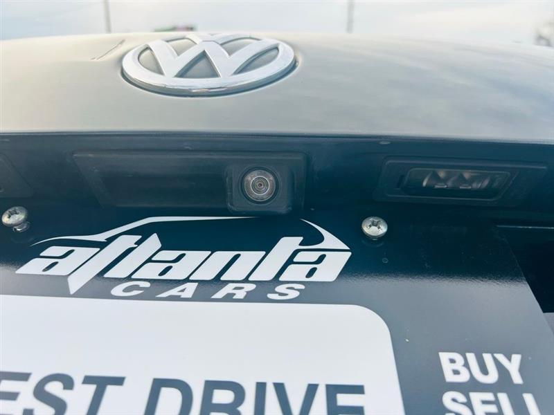 Volkswagen Jetta Sedan 4dr Auto 1.8T SEL PZEV 2016