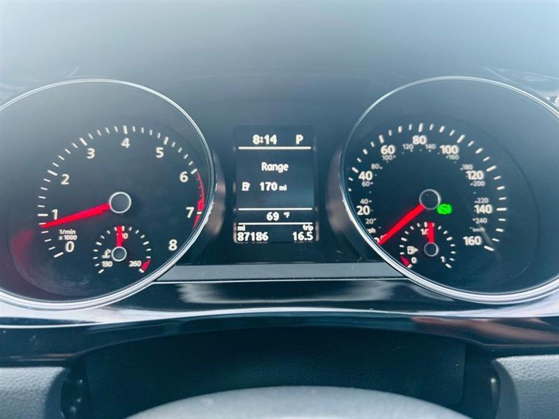 Volkswagen Jetta Sedan 4dr Auto 1.8T SEL PZEV 2016