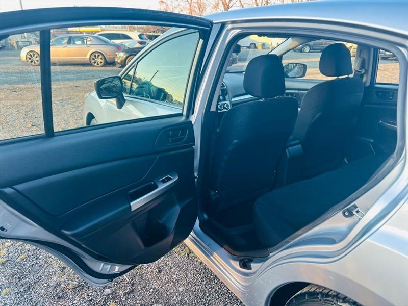 Subaru Impreza Wagon 5dr CVT 2.0i 2016