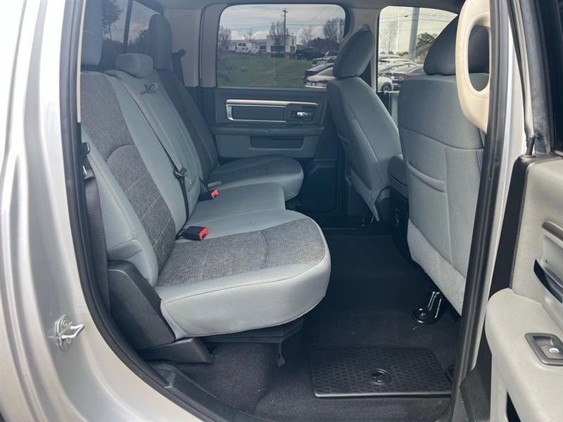 RAM 1500 Lone Star 4x4 Crew Cab 5'7" Box 2018