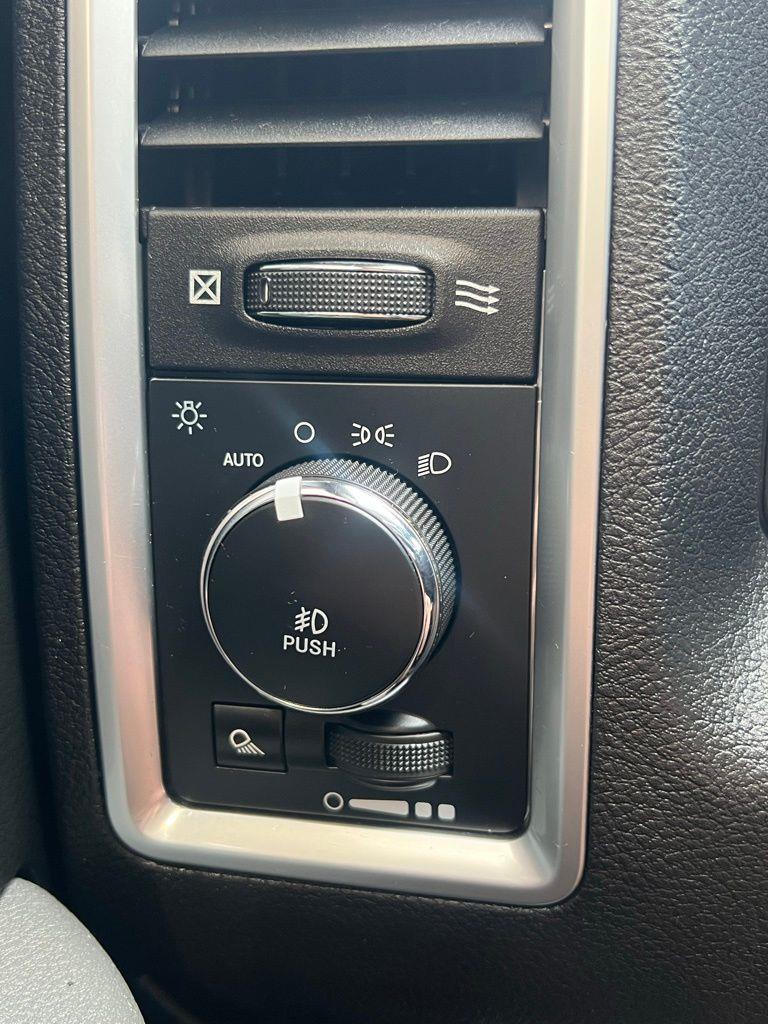 RAM 1500 Lone Star 4x4 Crew Cab 5'7" Box 2018