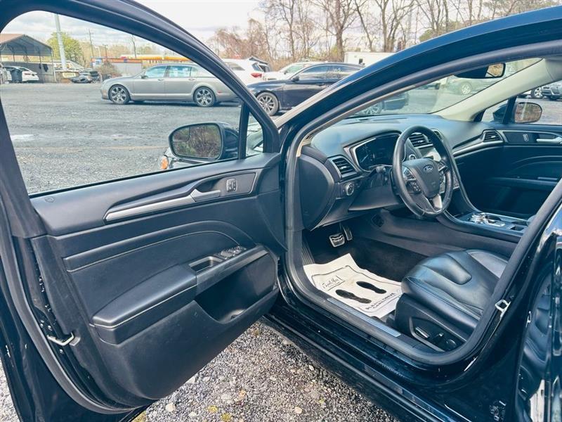 Ford Fusion Titanium AWD 2018