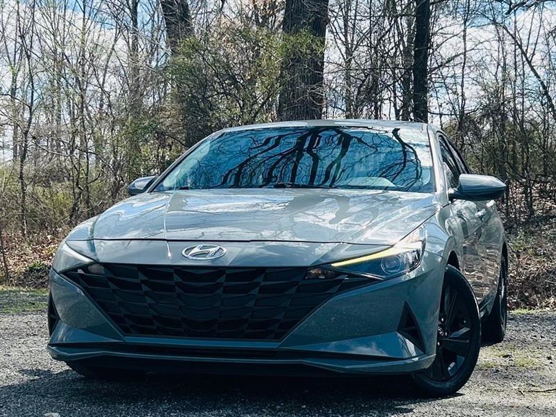 Hyundai Elantra SEL IVT 2021