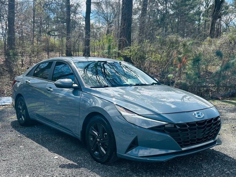 Hyundai Elantra SEL IVT 2021