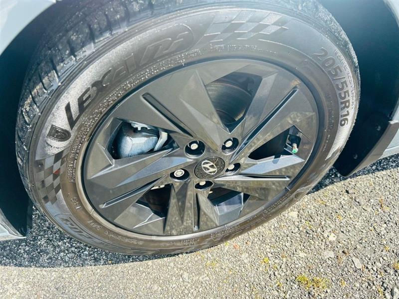 Hyundai Elantra SEL IVT 2021