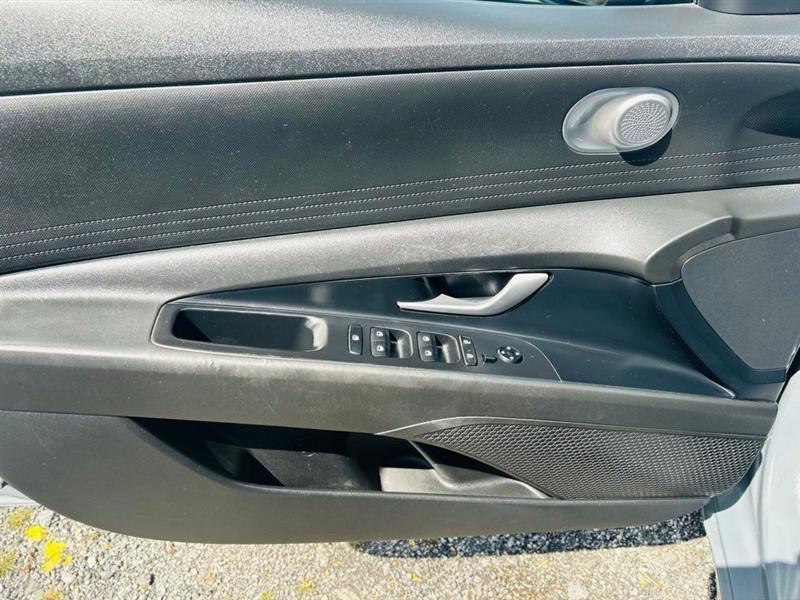 Hyundai Elantra SEL IVT 2021