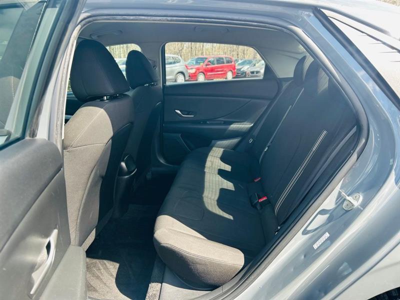 Hyundai Elantra SEL IVT 2021