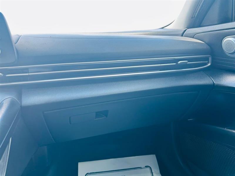 Hyundai Elantra SEL IVT 2021