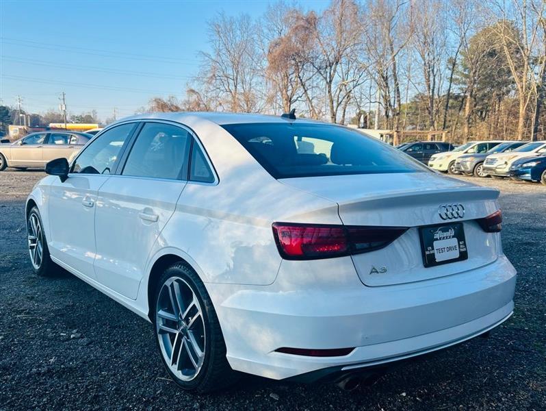 Audi A3 Sedan Titanium Premium 40 TFSI 2019
