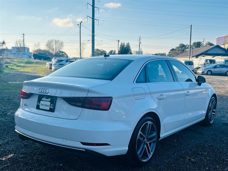 Audi A3 Sedan Titanium Premium 40 TFSI 2019