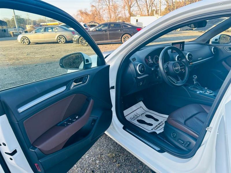 Audi A3 Sedan Titanium Premium 40 TFSI 2019