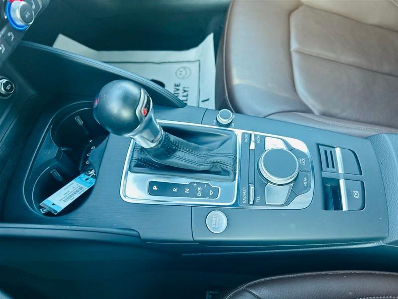 Audi A3 Sedan Titanium Premium 40 TFSI 2019