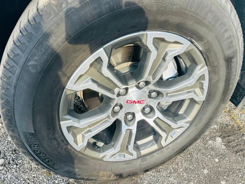 GMC Sierra 1500 2WD Crew Cab 147" SLT 2025