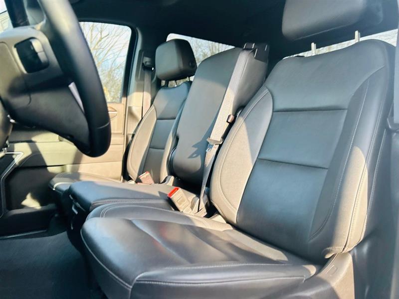 GMC Sierra 1500 2WD Crew Cab 147" SLT 2025