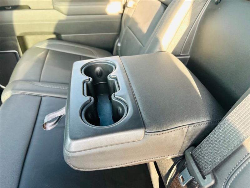 GMC Sierra 1500 2WD Crew Cab 147" SLT 2025