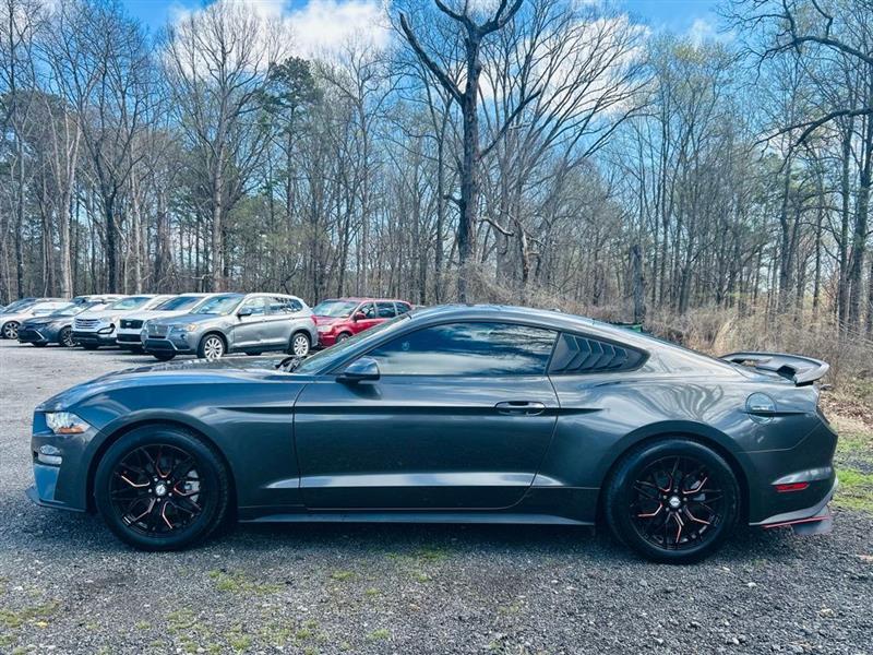 Ford Mustang EcoBoost Fastback 2020