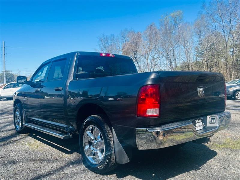 RAM 1500 Classic Tradesman 4x4 Crew Cab 5'7" Box 2019