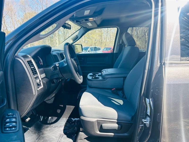RAM 1500 Classic Tradesman 4x4 Crew Cab 5'7" Box 2019