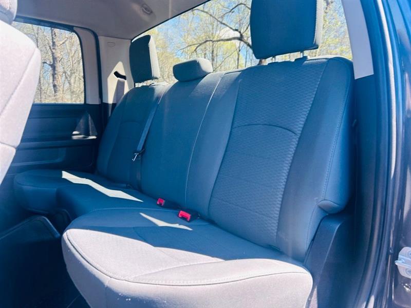 RAM 1500 Classic Tradesman 4x4 Crew Cab 5'7" Box 2019