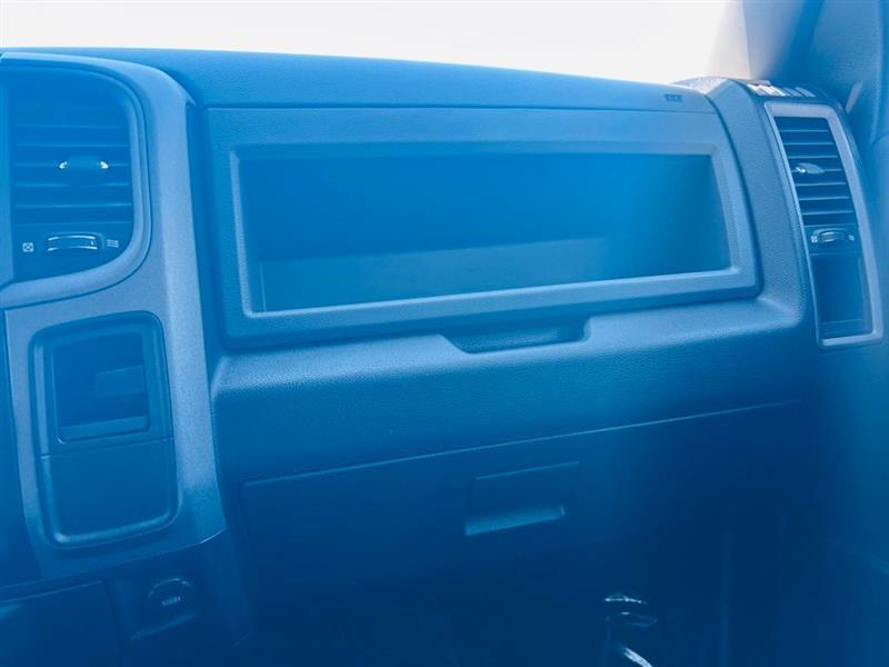 RAM 1500 Classic Tradesman 4x4 Crew Cab 5'7" Box 2019