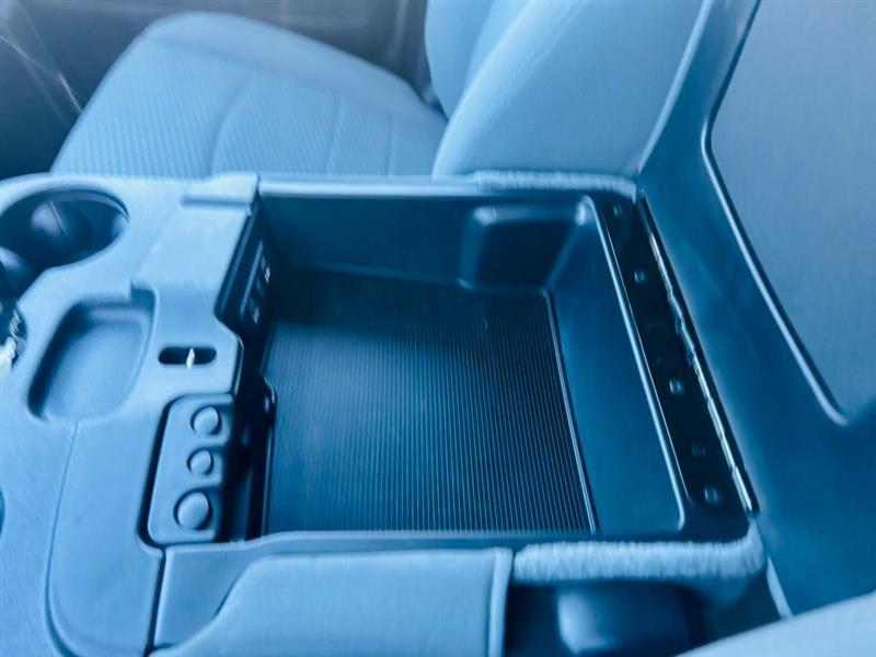 RAM 1500 Classic Tradesman 4x4 Crew Cab 5'7" Box 2019