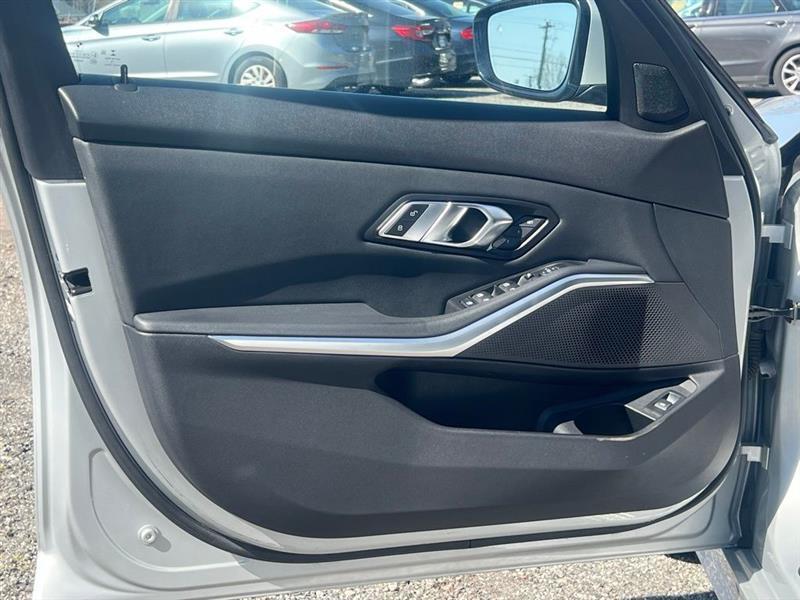 BMW 3 Series 330i xDrive Sedan 2019