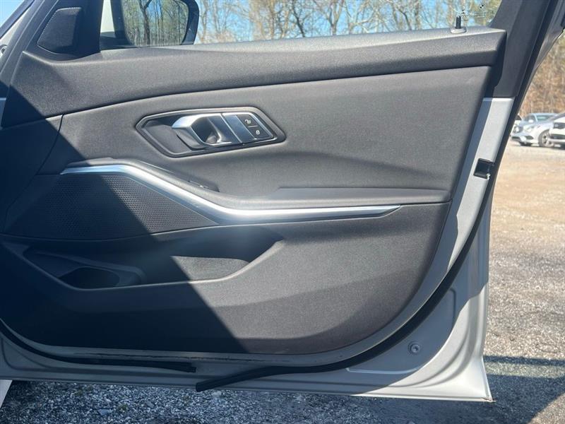 BMW 3 Series 330i xDrive Sedan 2019