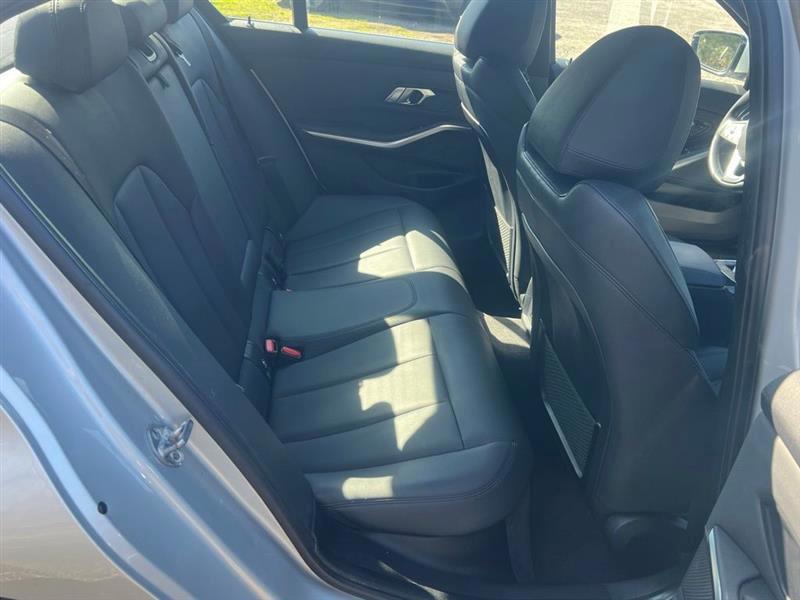 BMW 3 Series 330i xDrive Sedan 2019