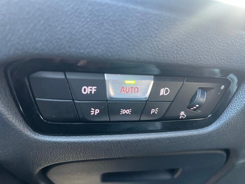 BMW 3 Series 330i xDrive Sedan 2019